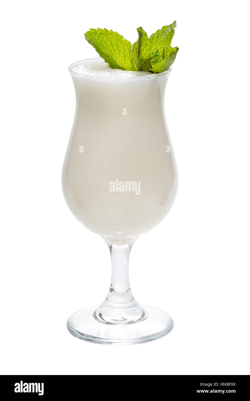 Milch-Cocktail mit Minze Blatt Nahaufnahme dekoriert Stockfoto