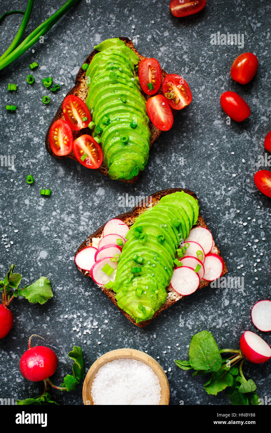 Belegte broetchen sandwiches -Fotos und -Bildmaterial in hoher ... Belegte broetchen sandwiches -Fotos und -Bildmaterial in hoher ...