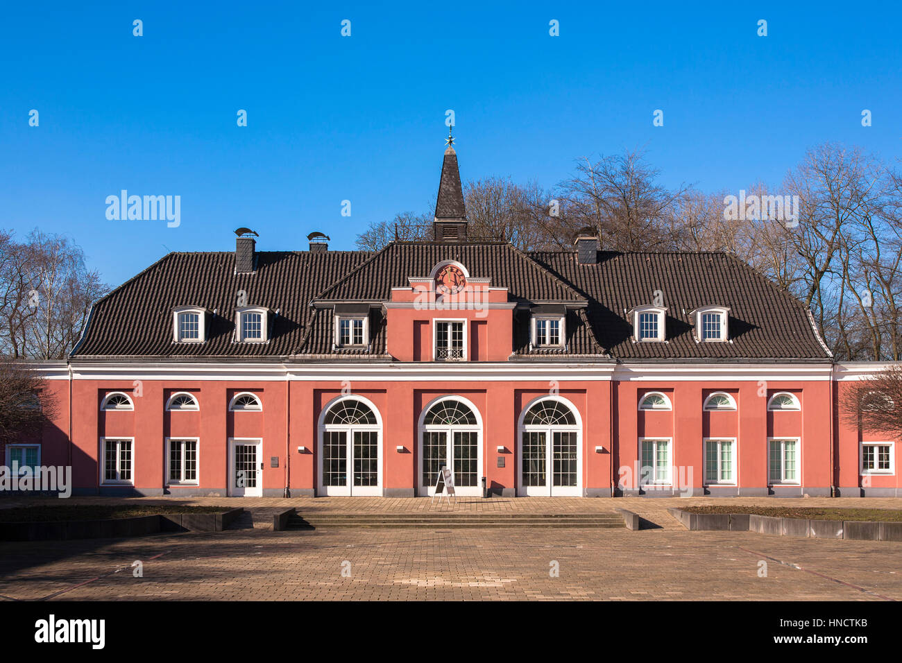 Deutschland, Nordrhein-Westfalen, Ruhrgebiet, Oberhausen, die Burg. Stockfoto