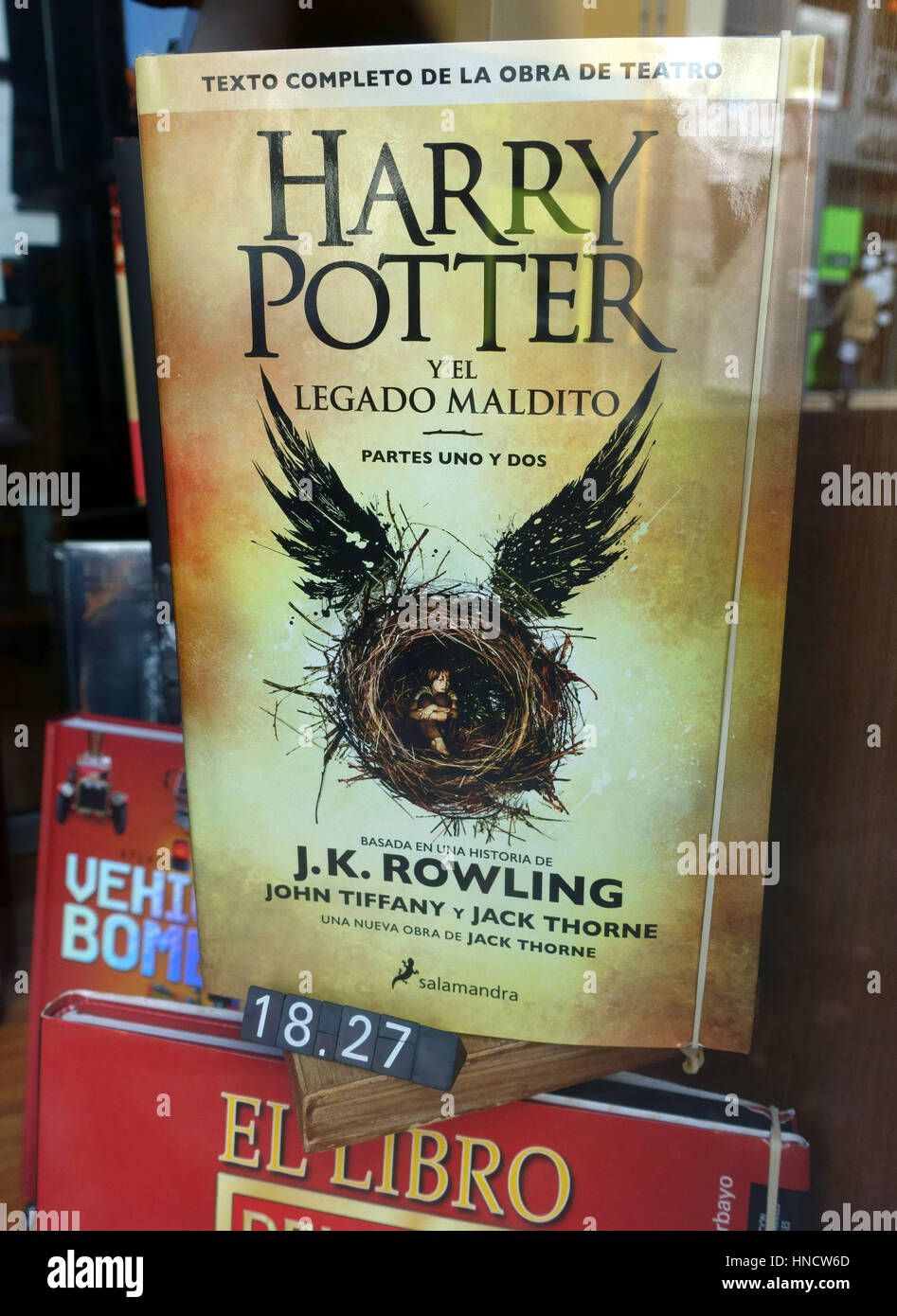 Spanische Sprachversion von "Harry Potter & das verfluchte Kind" in der Buchhandlung in Teneriffa, Spanien Stockfoto