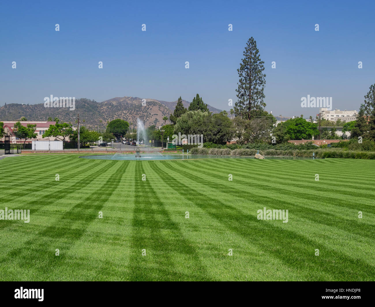 Wiese im Forest Lawn Memorial Park, Los Angeles, Kalifornien Stockfoto