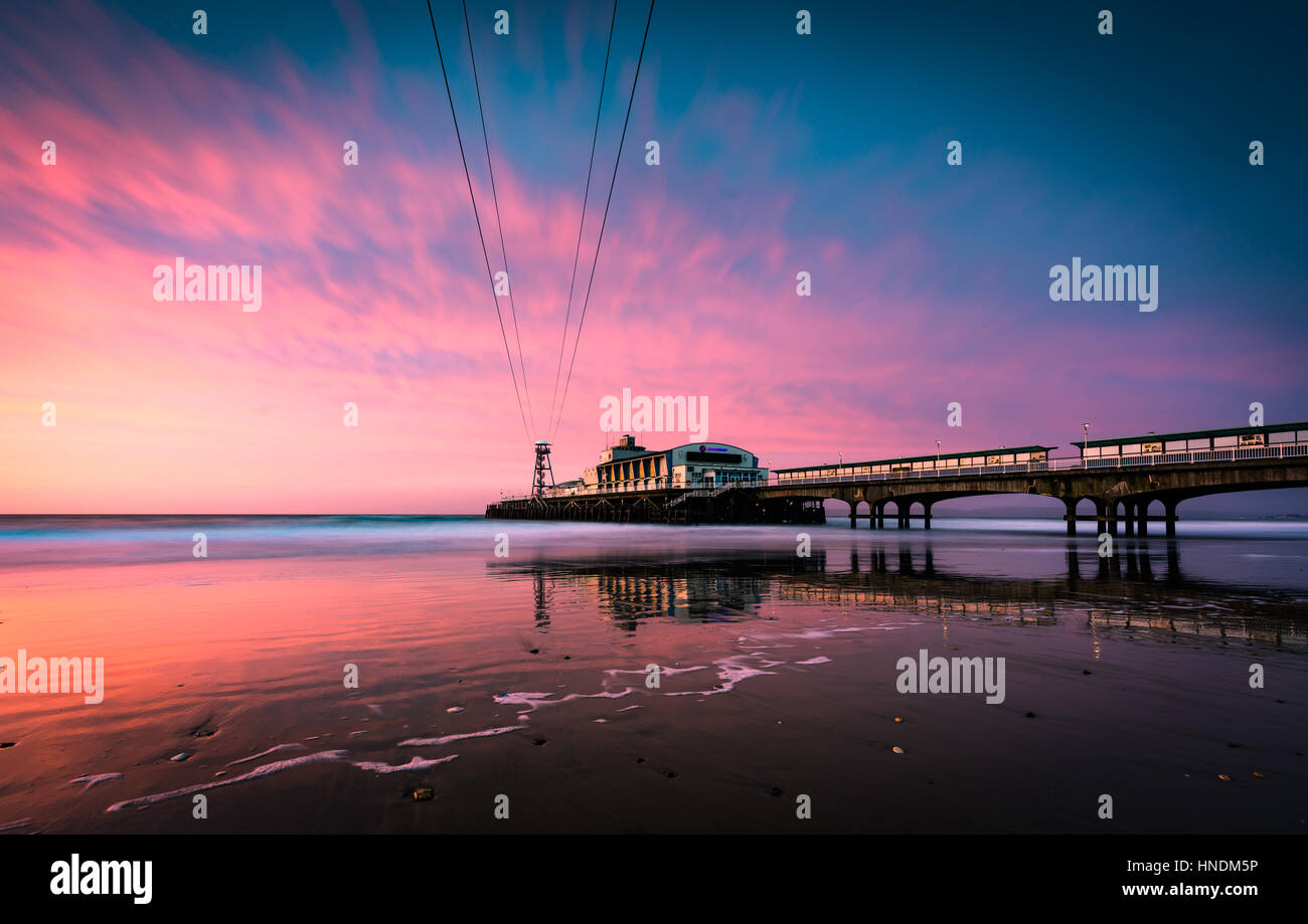 Die Seilrutsche aus Bournemouth Pier Stockfoto