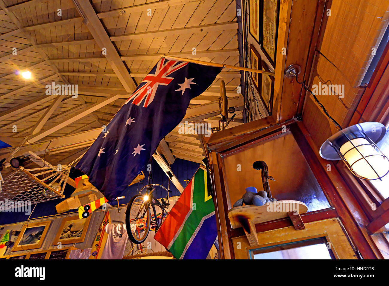 Café Surfer Miete und Essen Surfshop Stockfoto