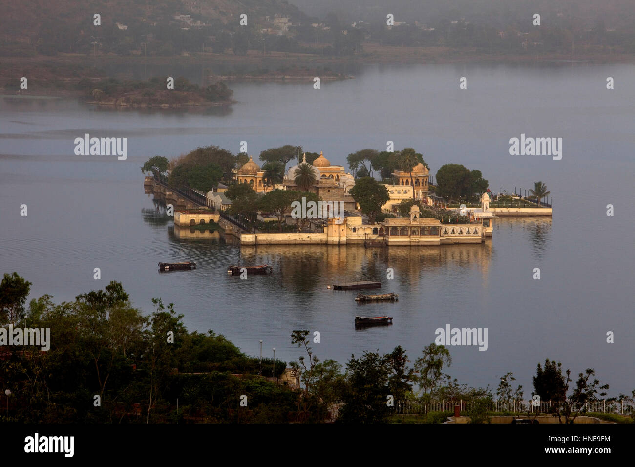 Jagmandir Palast, Lake Pichola, Udaipur, Rajasthan, Indien Stockfoto