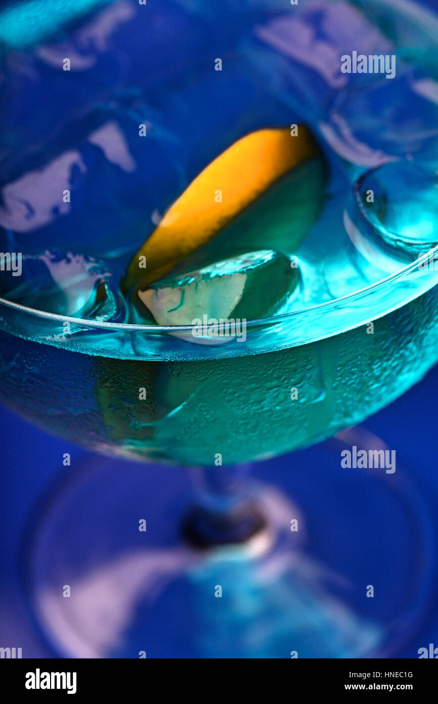 Nahaufnahme von blue Curaçao Getränk Stockfoto