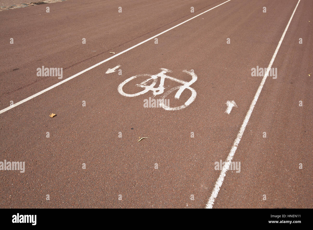 Zeichen der Fahrrad-Parken auf Straße Stockfoto