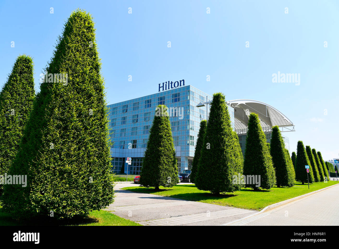 Hilton Hotel München Airport Parken www.alamy.de