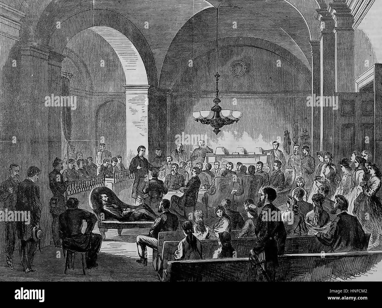 Offizier der Konföderierten HENRY WIRZ (1823-1865) und Kommandant Andersonville Gefängnis in Georgia bei seinem Prozess wegen Verschwörung und Mord in Court des Federal Claims, Washington. Gravur von Harper's Bazaar Stockfoto