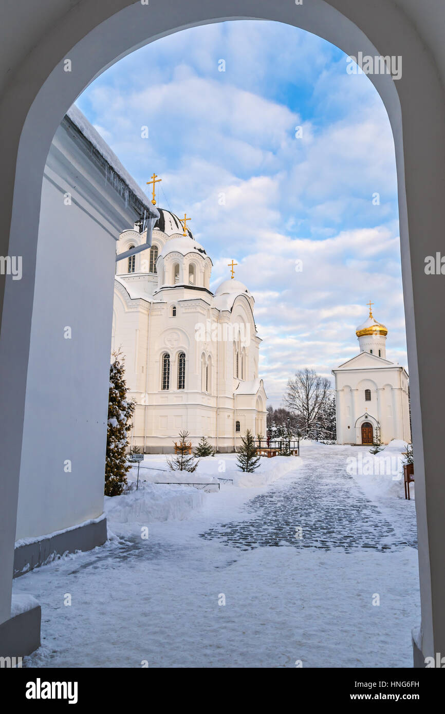Polotsk Spaso-Euphrosyne Kloster in der Wintersaison, Weißrussland Stockfoto