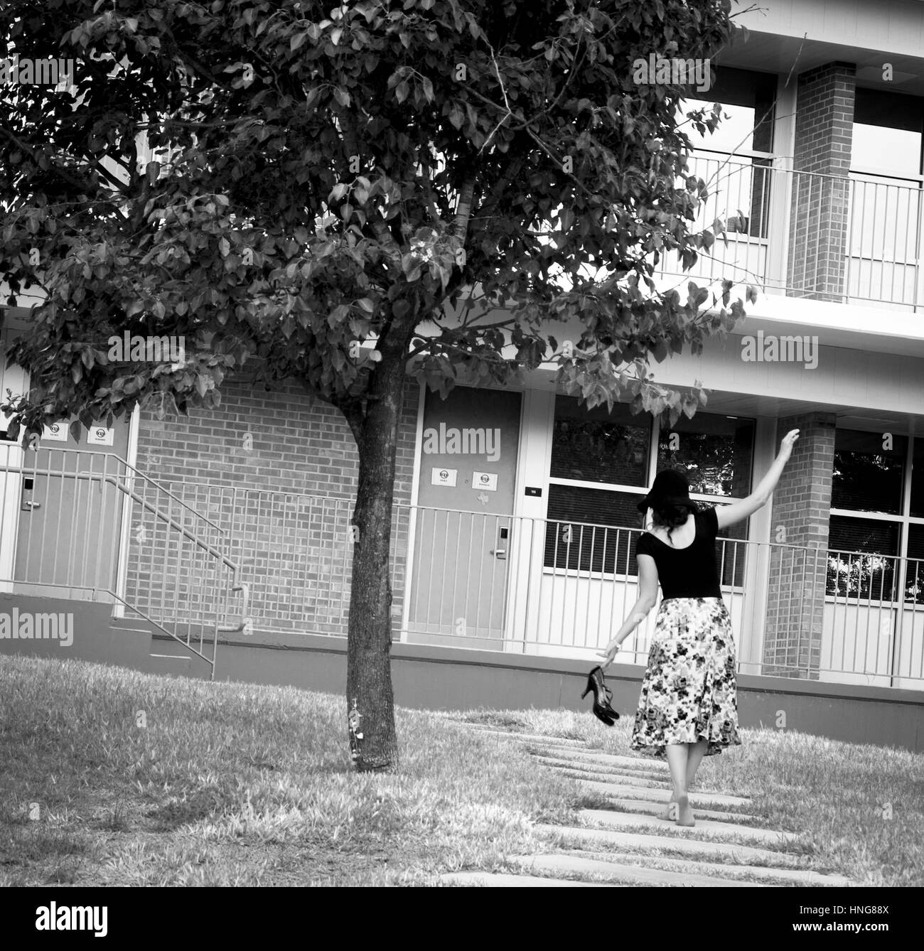 Das Leben ist ein Balanceakt. Fallen Sie nicht. Atemberaubende Wandkunst. Stockfoto