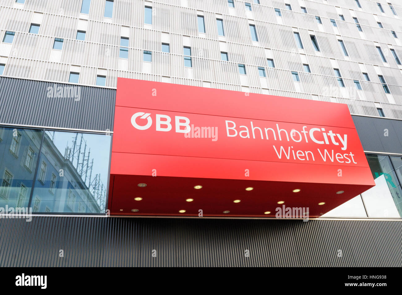 Wien-West Bahnhof Zeichen (Wien Westbahnhof), Wien, Österreich Stockfoto