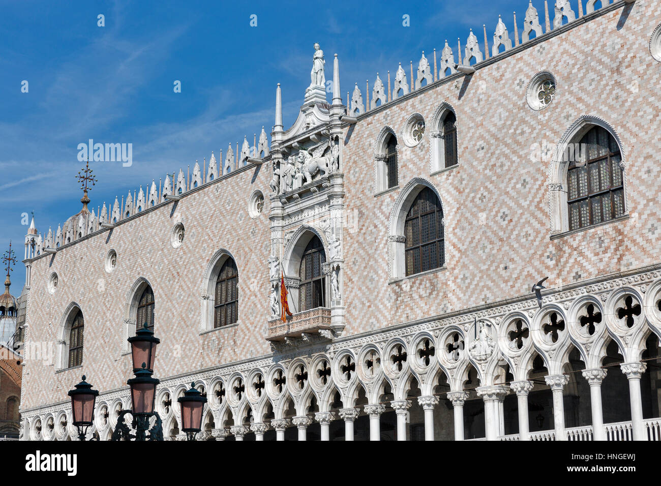 Baldini gotischen Fassade der Nahaufnahme der Dogenpalast in Venedig, Italien. Stockfoto