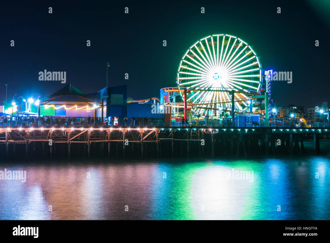 malerische Aussicht in Freeway in der Innenstadt von Los Angeles bei Nacht, Kalifornien, Usa.  07/13/16. für Editorial. Stockfoto