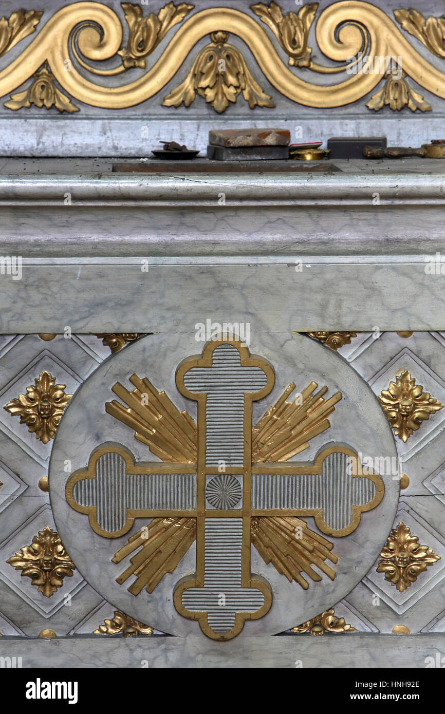 Kreuz. Chapelle Saint Honoré. Cathédrale Notre-Dame d'Amiens. /Kathedrale von Amiens. Stockfoto