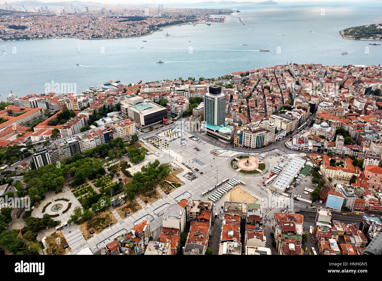 Istanbul, Türkei - 1. Mai 2016: Taksim Square Istanbul aus der Luft Stockfoto