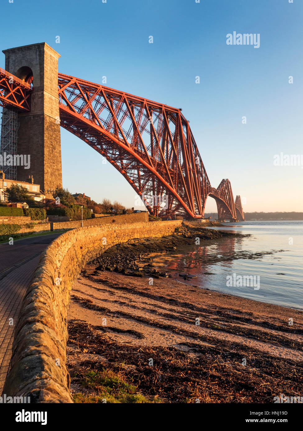 Forth-Brücke aus Batterie Road North Queensferry Fife Schottland Stockfoto