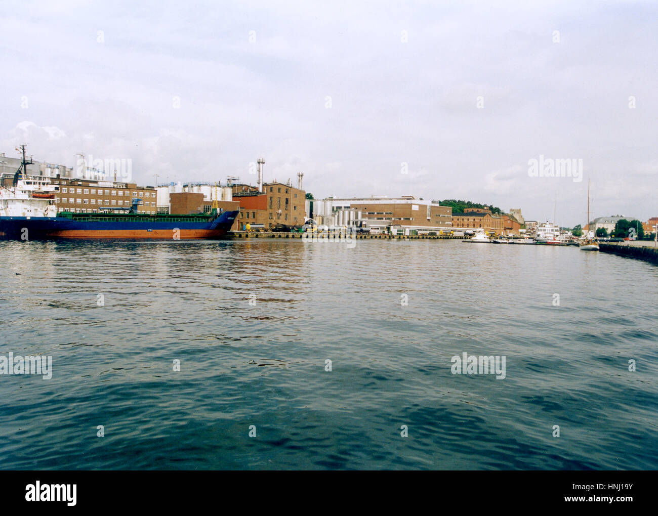 KARLSHAMN Blekinge Hafen und eines der großen Industrie Stockfoto
