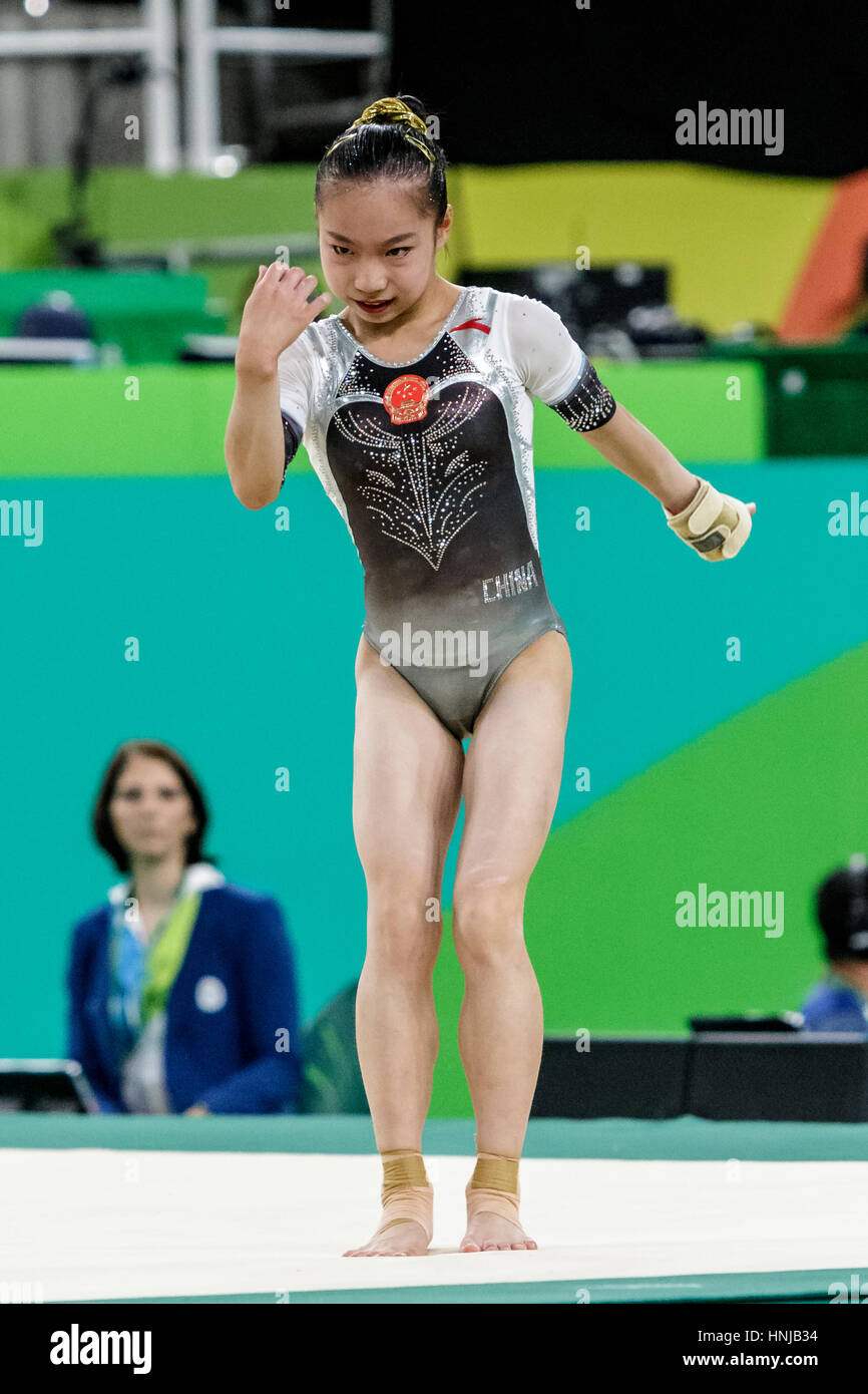 Rio De Janeiro, Brasilien. 11. August 2016.  Yan Wang (CHN) führt das Bodenturnen während Frauen künstlerische Einzelmehrkampf beim 2016 Olympic Stockfoto