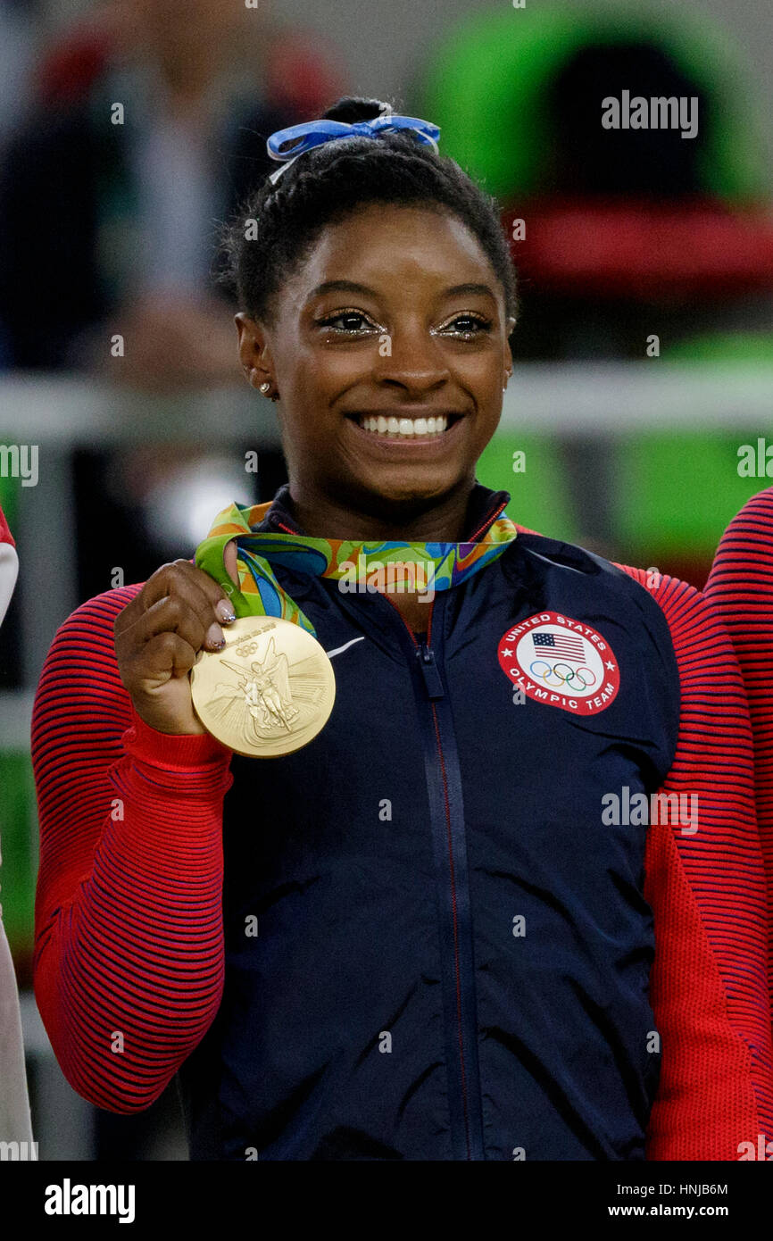 Rio De Janeiro, Brasilien. 11. August 2016. Simone Biles (USA)-Goldmedaillen-Gewinner in der Frauen künstlerische Einzelmehrkampf an die 2016 Olympischen Summe Stockfoto