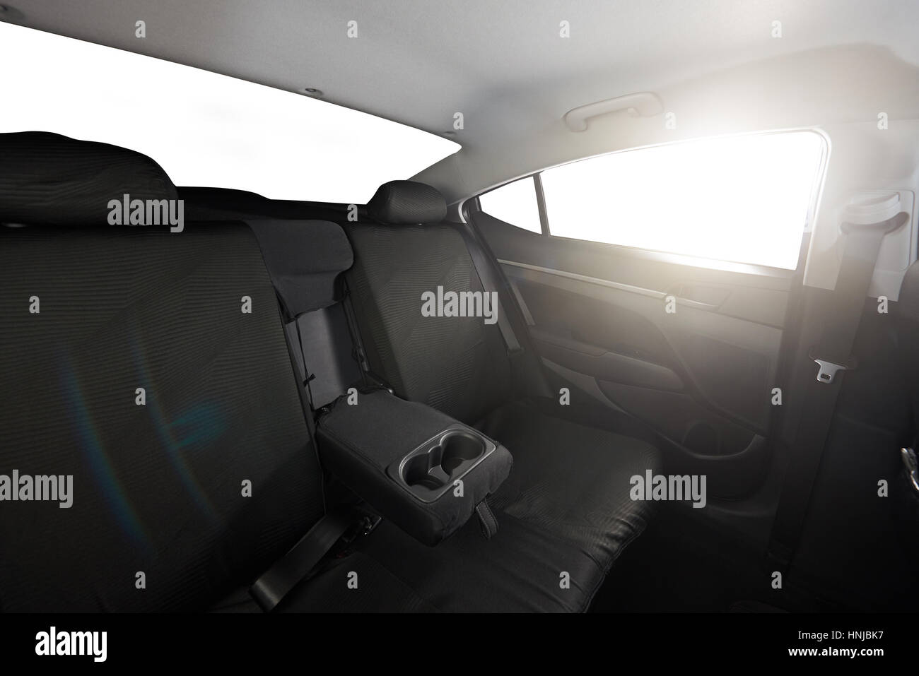 Tuch wieder schwarz Sitz der modernen Limousine mit isolierten Fenstern Stockfoto