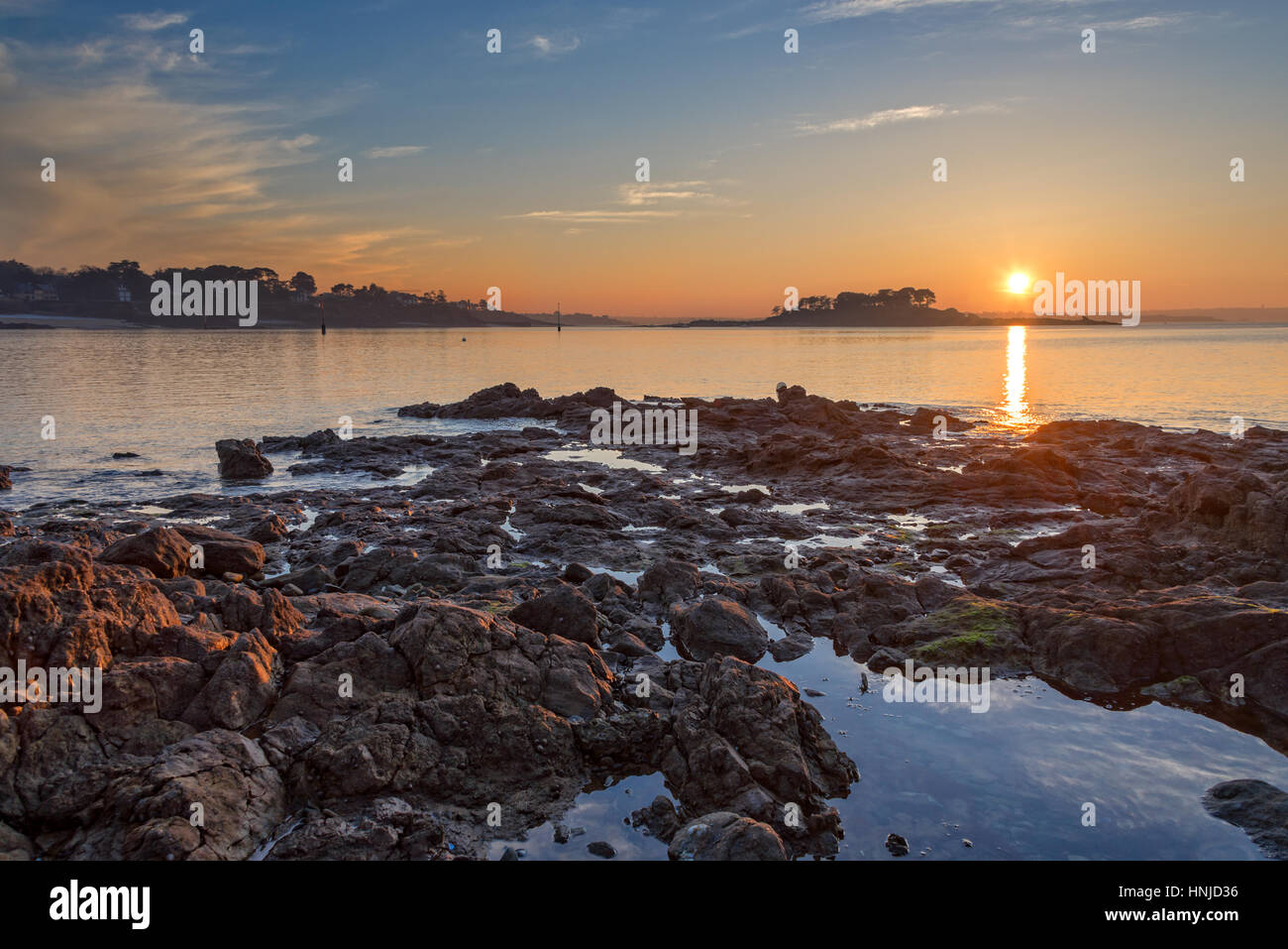 Sonnenuntergang an der Küste von St. Briac in der Nähe von St Malo, Bretagne, Frankreich Stockfoto