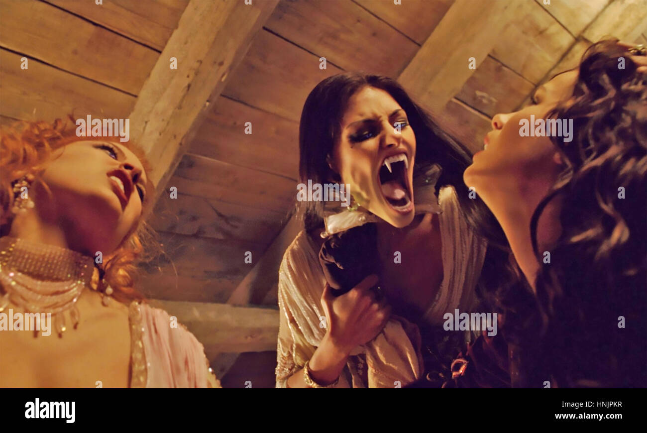 VAN HELSING 2004 Universal Pictures Film mit von links: Silvia Collaca, Elena Anaya und Kate Beckinsale Stockfoto