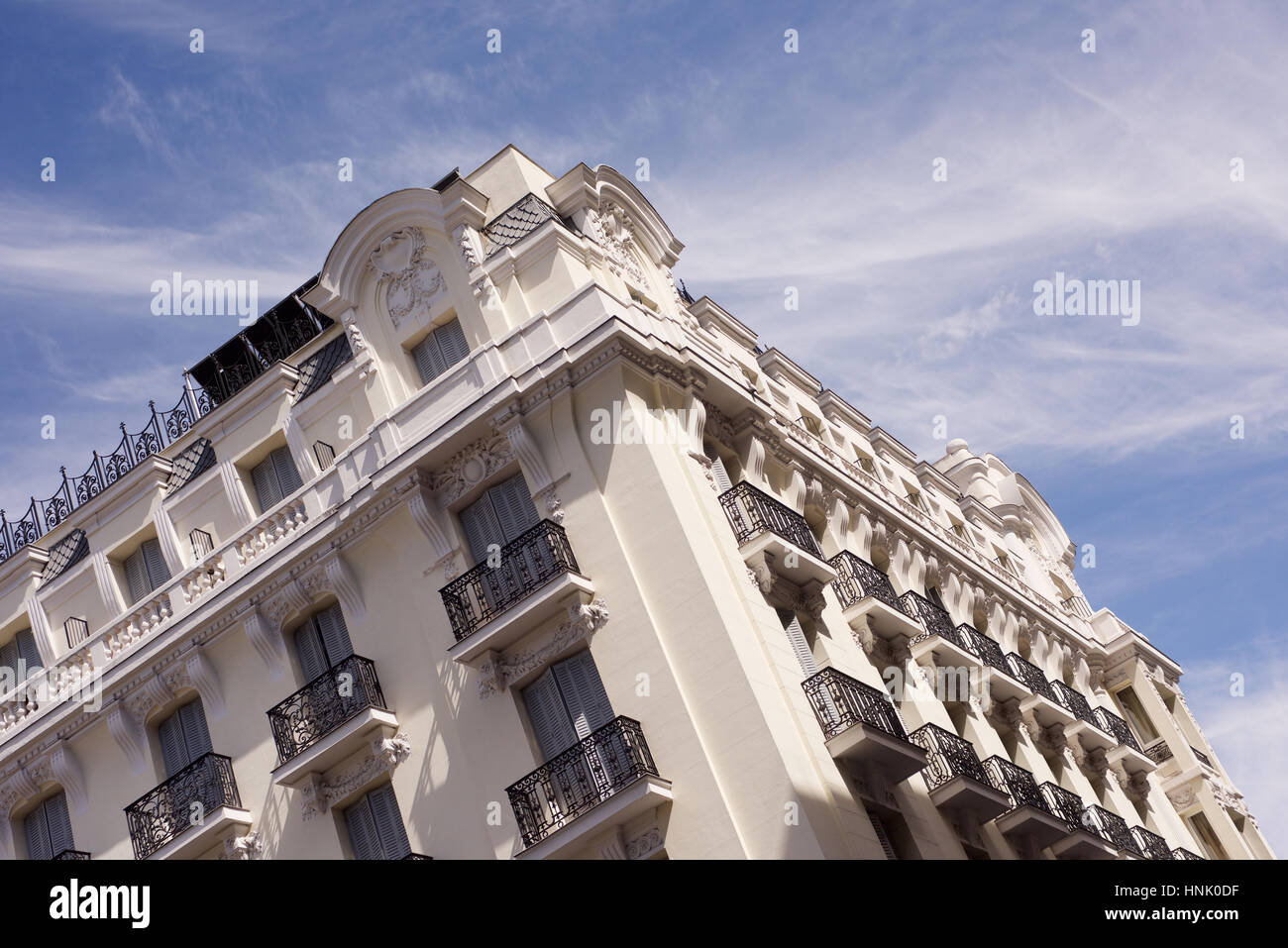 Gebäude an der Calle de Santa Isabel in Madrid, Spanien Stockfoto