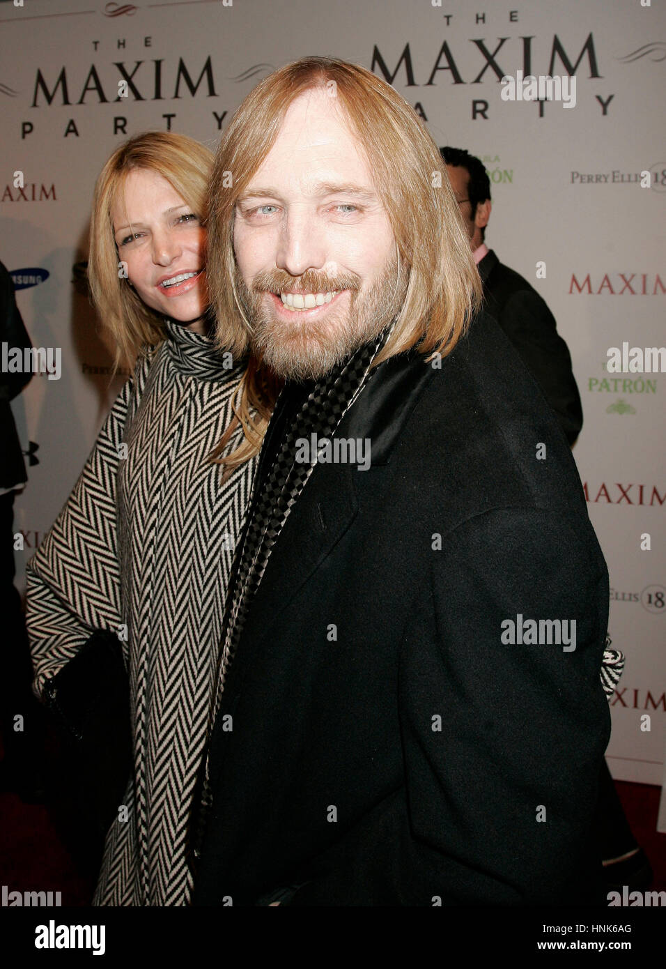 Tom Petty und Frau, Dana York, kommt an der Maxime Super Bowl Party in der Stone Rose im Fairmont Scottsdale Princess in Scottsdale, AZ am Freitag, Februar 1, 2008. Foto von Francis Specker Stockfoto