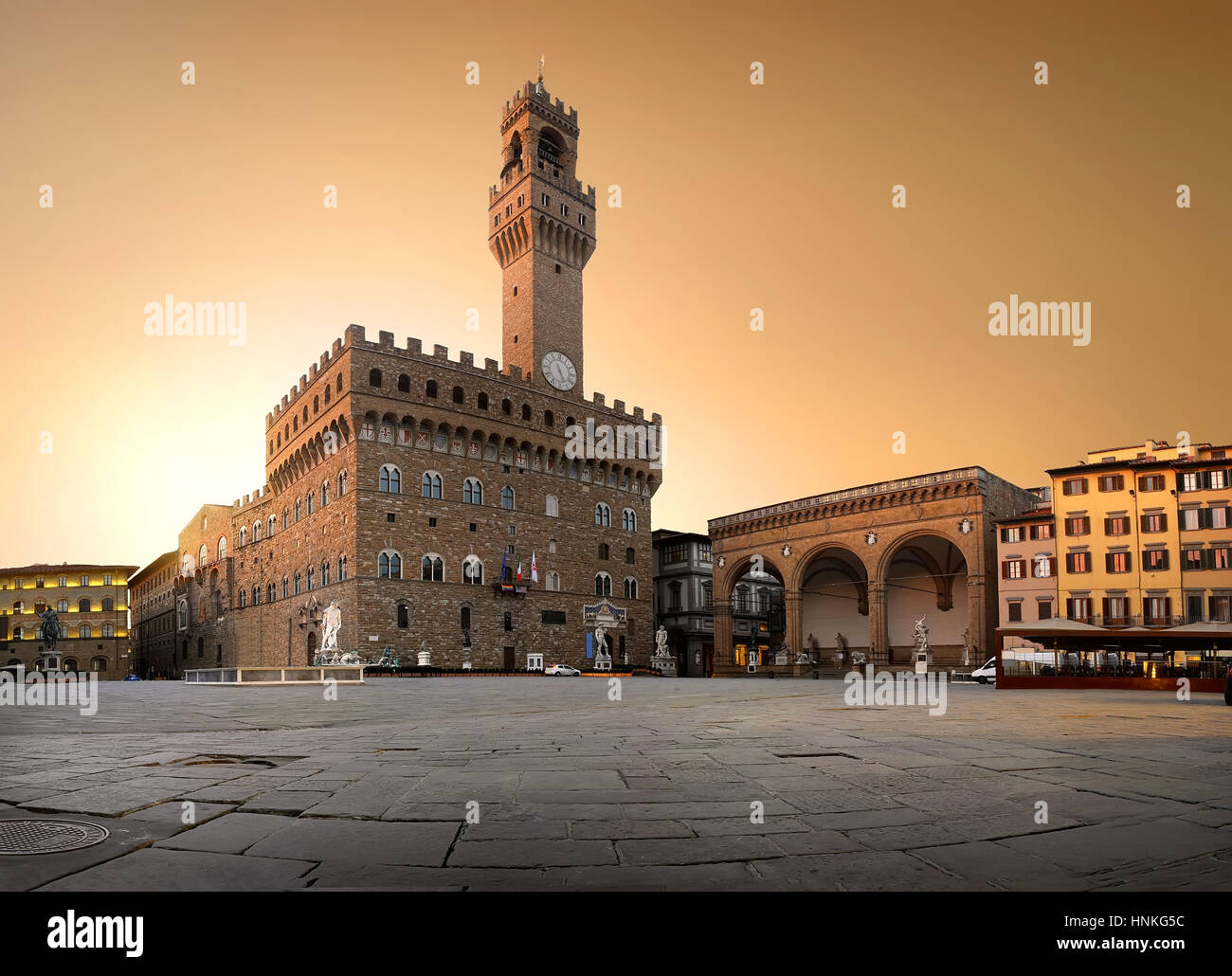 Glockenturm und der alte Palast auf dem Piazza della Signoria in Florenz, Italien Stockfoto