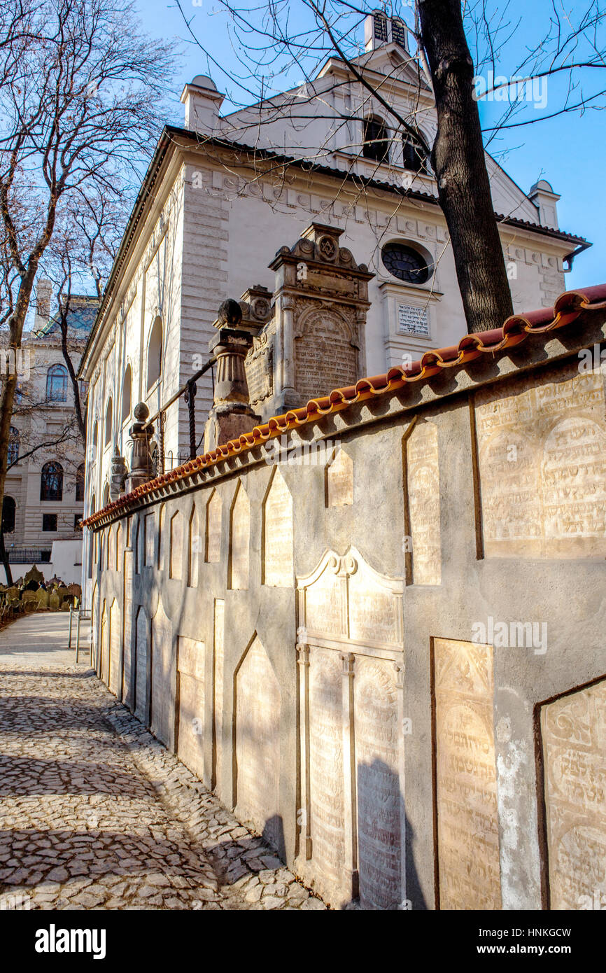 Klausen Synagoge, Jüdischer Friedhof Prag Josefov, Tschechische Republik, Europa Stockfoto