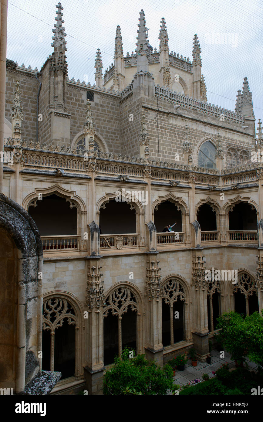 Toledo, Spanien. Das Kloster von San Juan de los Reyes. Der Kreuzgang Stockfoto