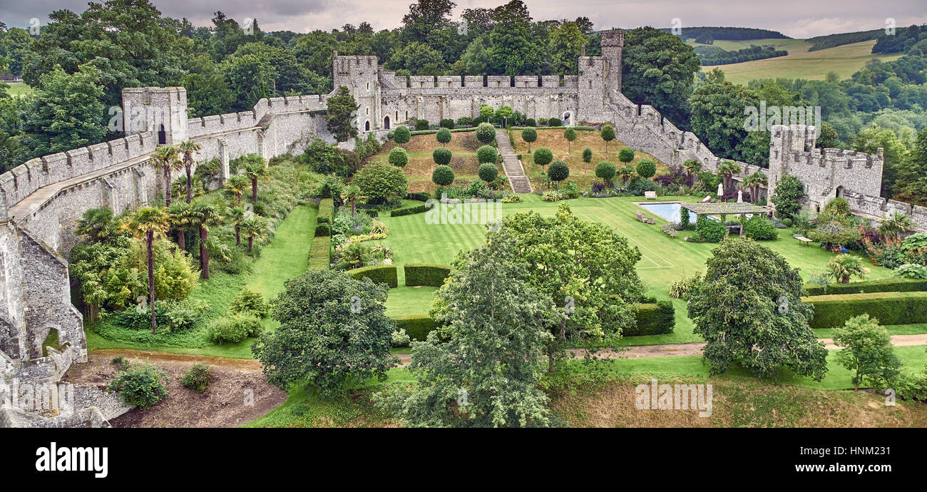 Einem Englischen Schloss Und Garten Von Oben Stockfoto Bild