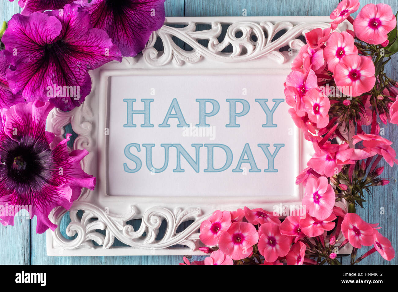 Rahmen mit Blumen und Text schönen Sonntag Stockfotografie Alamy