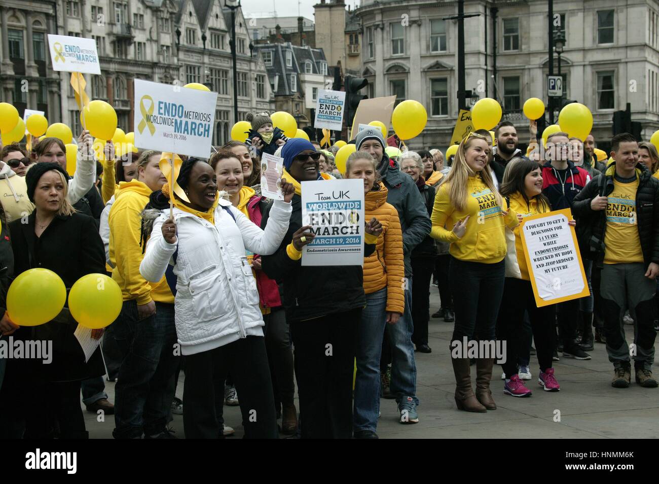 Die UK Endometriose weltweit März in London zur Sensibilisierung für die Krankheit. Stockfoto
