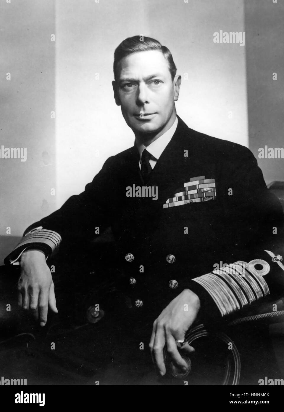 König GEORGE VI (1895-1952) in der Uniform eines Admirals der Flotte über 1945 Stockfoto