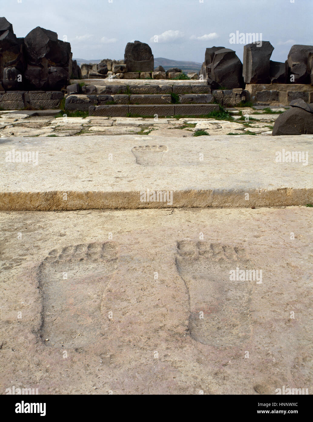 Ain Dara. Eisenzeit Syro.Hittite Tempel. Fußabdrücke. 1300-740 V. CHR.. Syrien. Foto vor dem syrischen Bürgerkrieg. Stockfoto