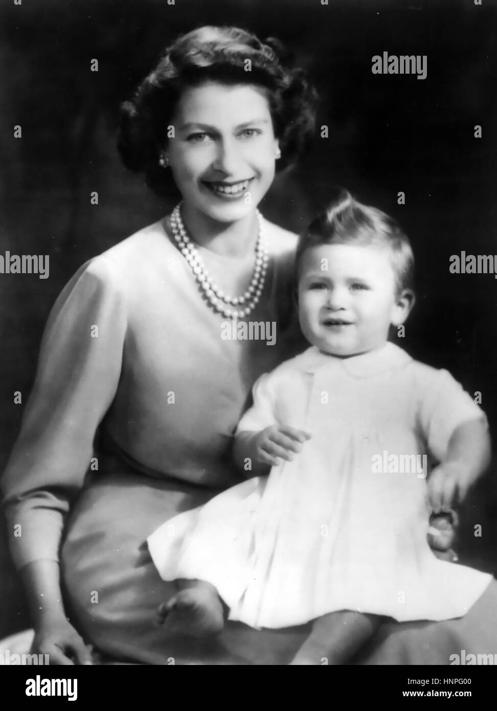 Königin ELIZABETH II mit Prinz Charles über 1948 Stockfoto