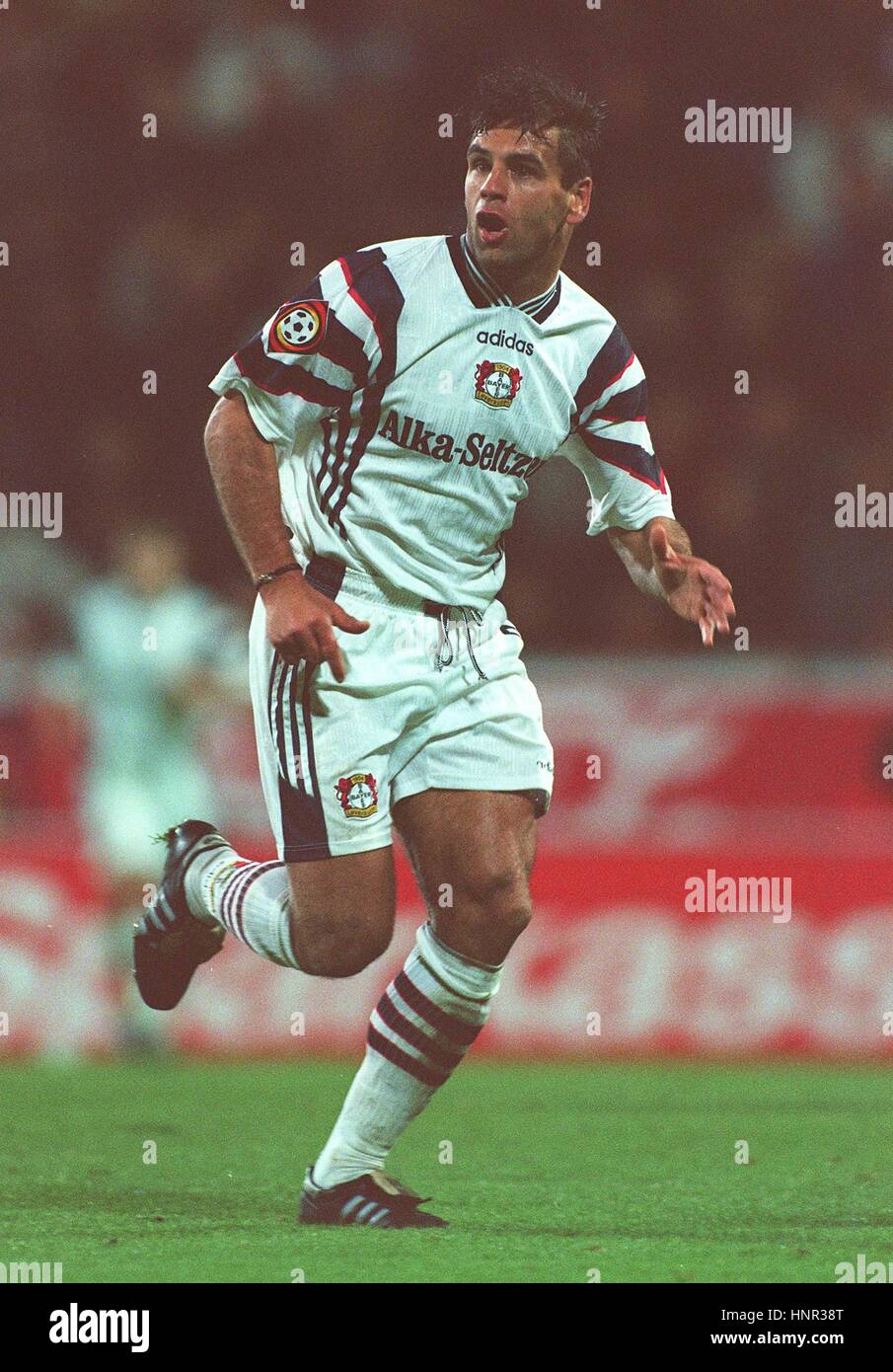 ULF KIRSTEN TSV BAYER 04 LEVERKUSEN 4. November 1996 Stockfoto