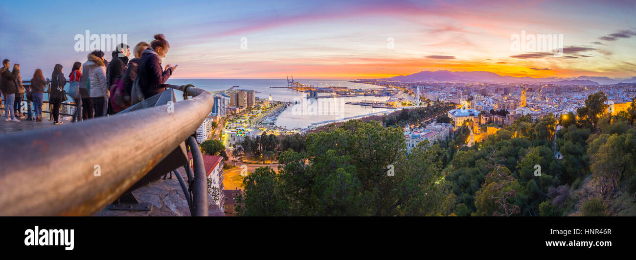 Malaga, Spanien, ist eine der Städte im Süden Europas Dynamik. Es ist eine moderne Stadt mit Museen, Restaurants, Unterhaltung und Strände. Stockfoto