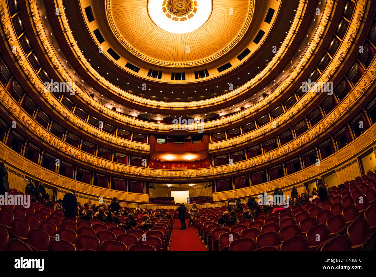 Stock Foto - Interieur des Wiener Royal Opera house Stockfoto