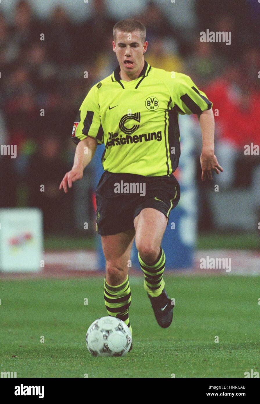 Lars Ricken Dortmund Fotos Und Bildmaterial In Hoher Aufl sung Alamy lars-ricken-dortmund-fotos-und-bildmaterial-in-hoher-aufl-sung-alamy