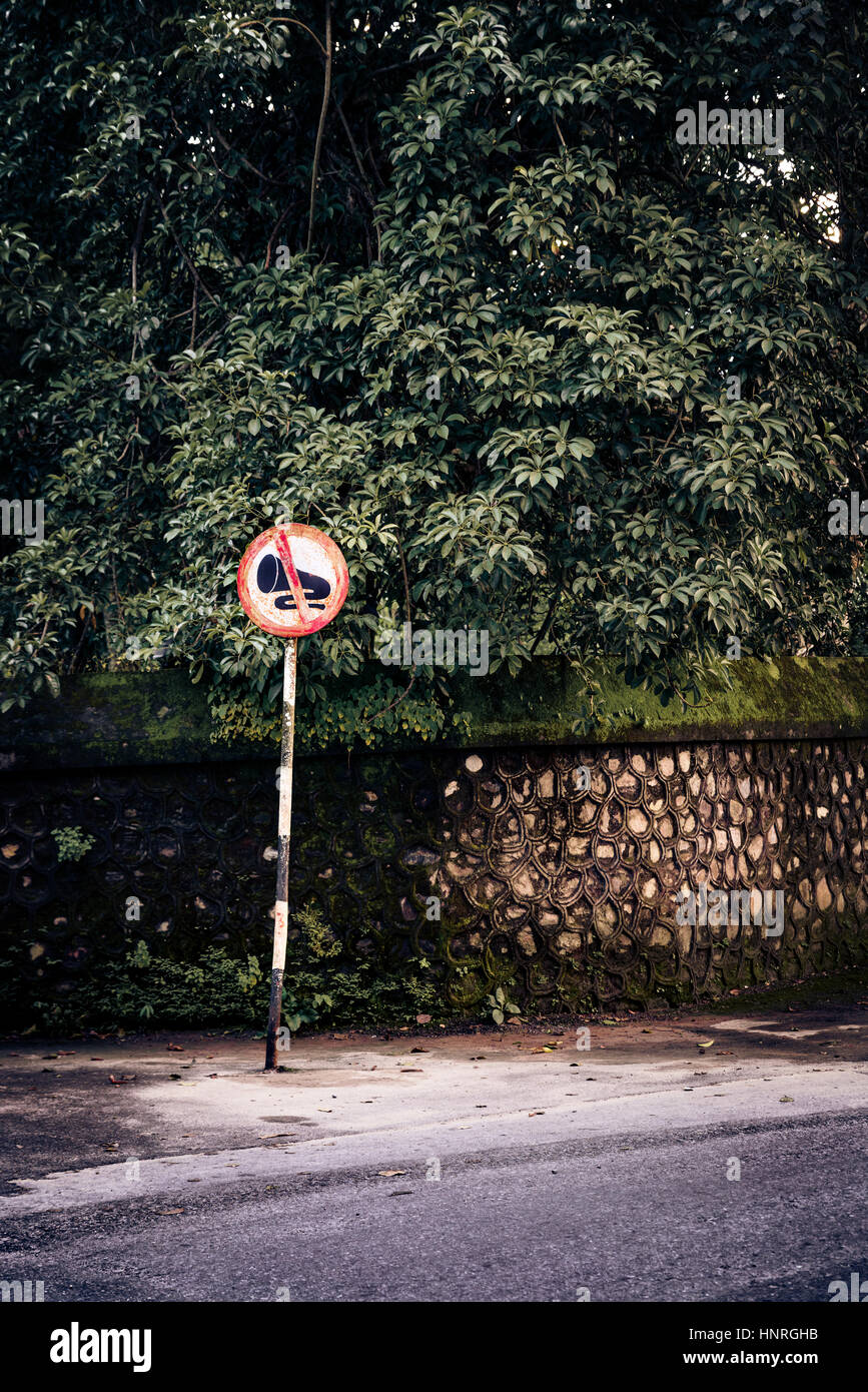Kein Auto Horn Zeichen in Pokhara, Nepal Stockfoto