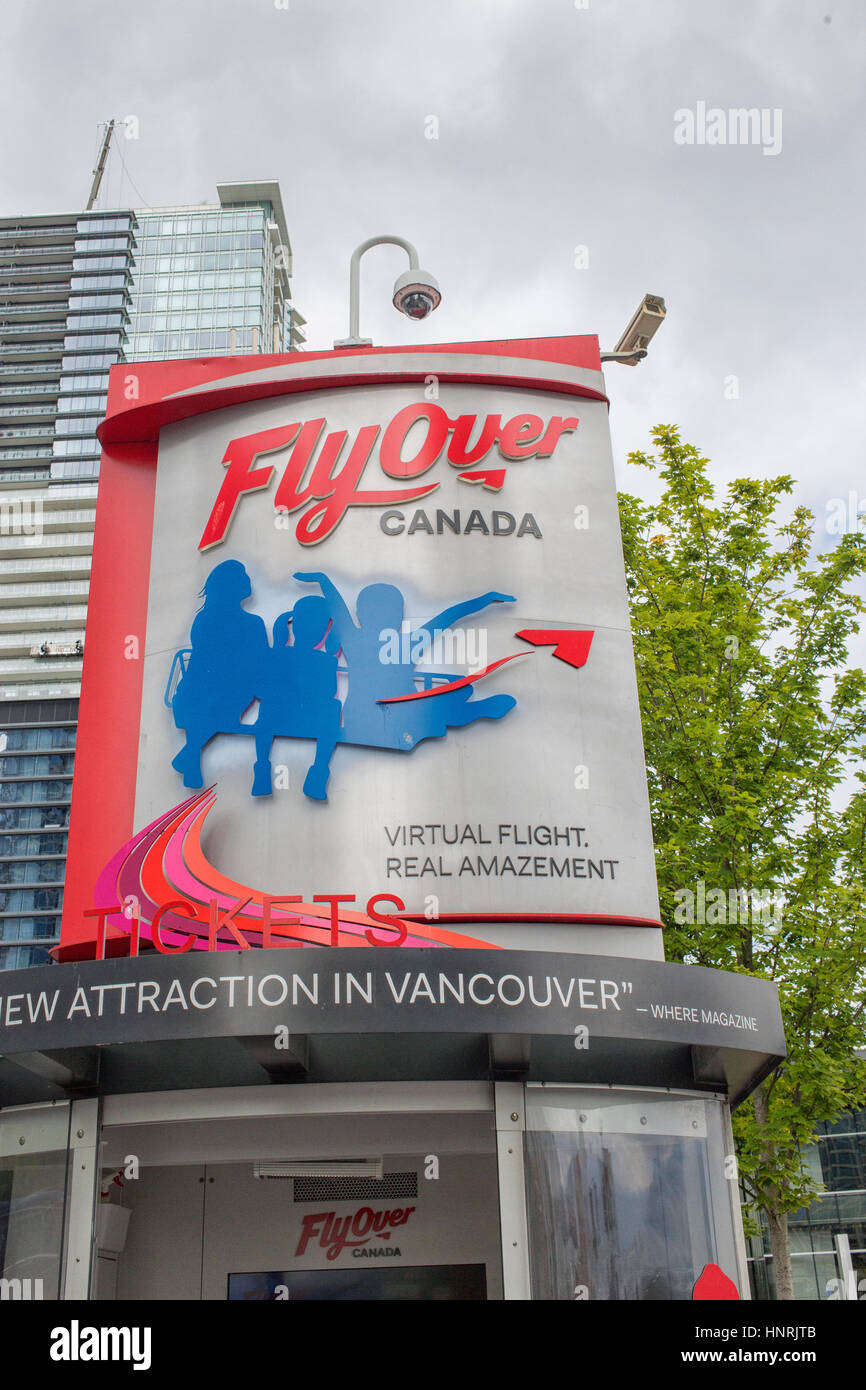 Fliege über Kanada ist eine neue Attraktion in Vancouver, wo Forge praktisch über die erstaunlichen natürlichen Sehenswürdigkeiten in Kanada fliegen. Es Stockfoto