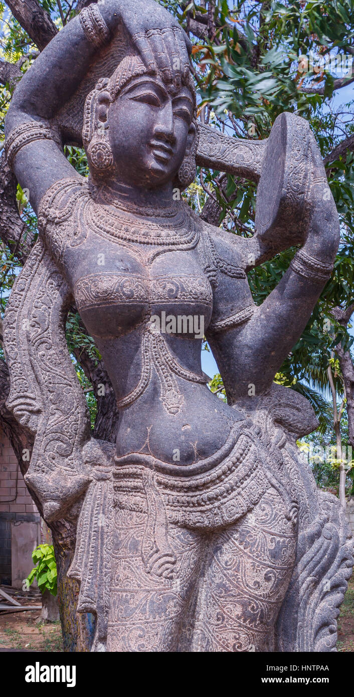 Nahaufnahme der alten indischen Frauen Skulptur, Chennai, Tamil Nadu, Indien. 29. Januar 2017 Stockfoto