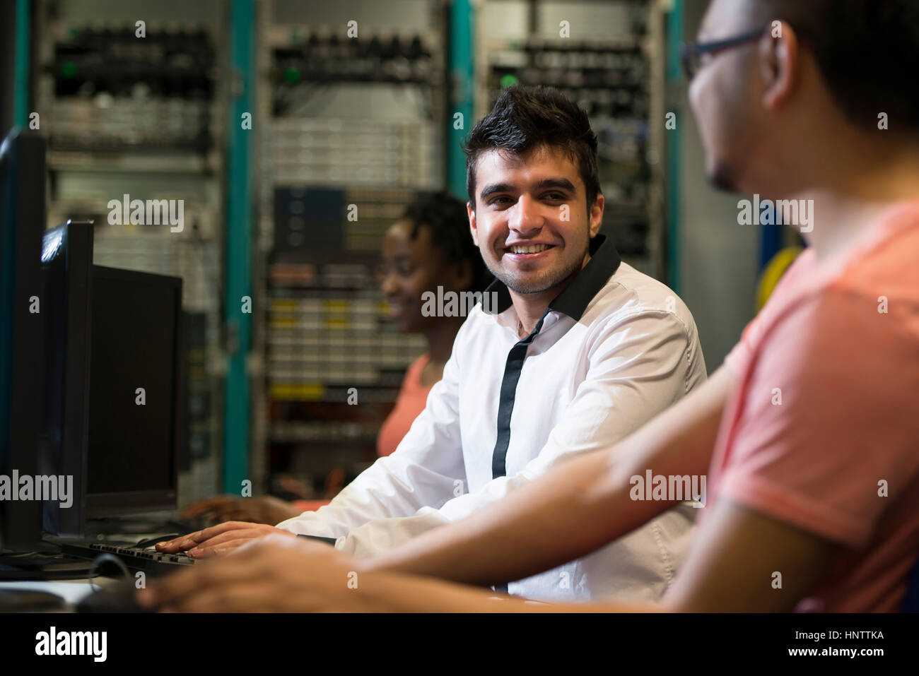 Studenten in einem Learning Lab der University Computing Stockfoto