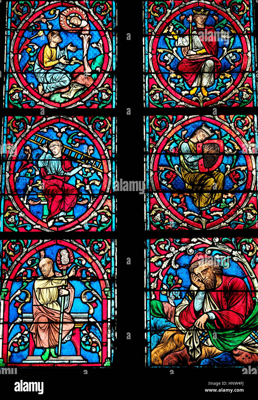 Ein Teil der ein Glasfenster in der Kathedrale Notre-Dame, Paris, Frankreich Stockfoto