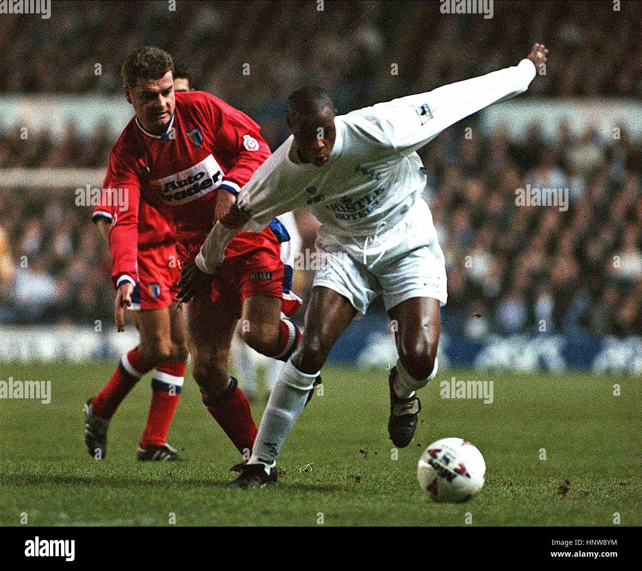 PHIL MASINGA & KENNY BROWN LEEDS UNITED V lesen 10. Januar 1996 Stockfoto