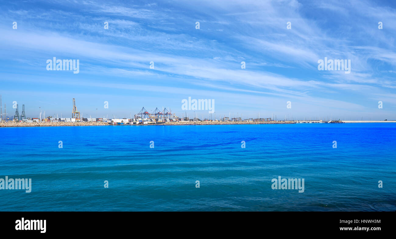 Valencia-Hafen und Marina-Blick vom Pinedo in Spanien Stockfoto