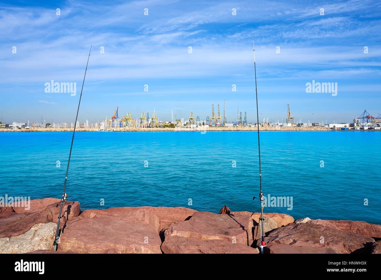 Valencia-Hafen und Marina-Blick vom Pinedo in Spanien Stockfoto