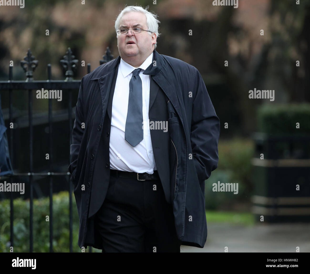 Mike Vince, statt an Str. Marys Kirche, Watford Fußball-Radio-Kommentator während der Trauerfeier für Graham Taylor. PRESSEVERBAND Foto. Bild Datum: Mittwoch, 1. Februar 2017. Siehe PA Geschichte Fußball Taylor. Bildnachweis sollte lauten: Nick Potts/PA Wire Stockfoto